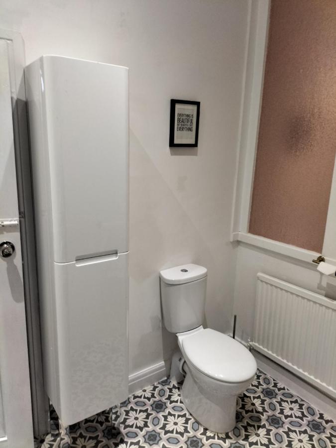 The New Accommodation Free Complementary Breakfast Tibshelf Exterior foto